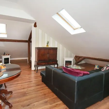 Daire Maximilian Stiavnicke Bane