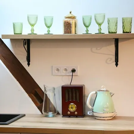 Maximilian Apartment *
